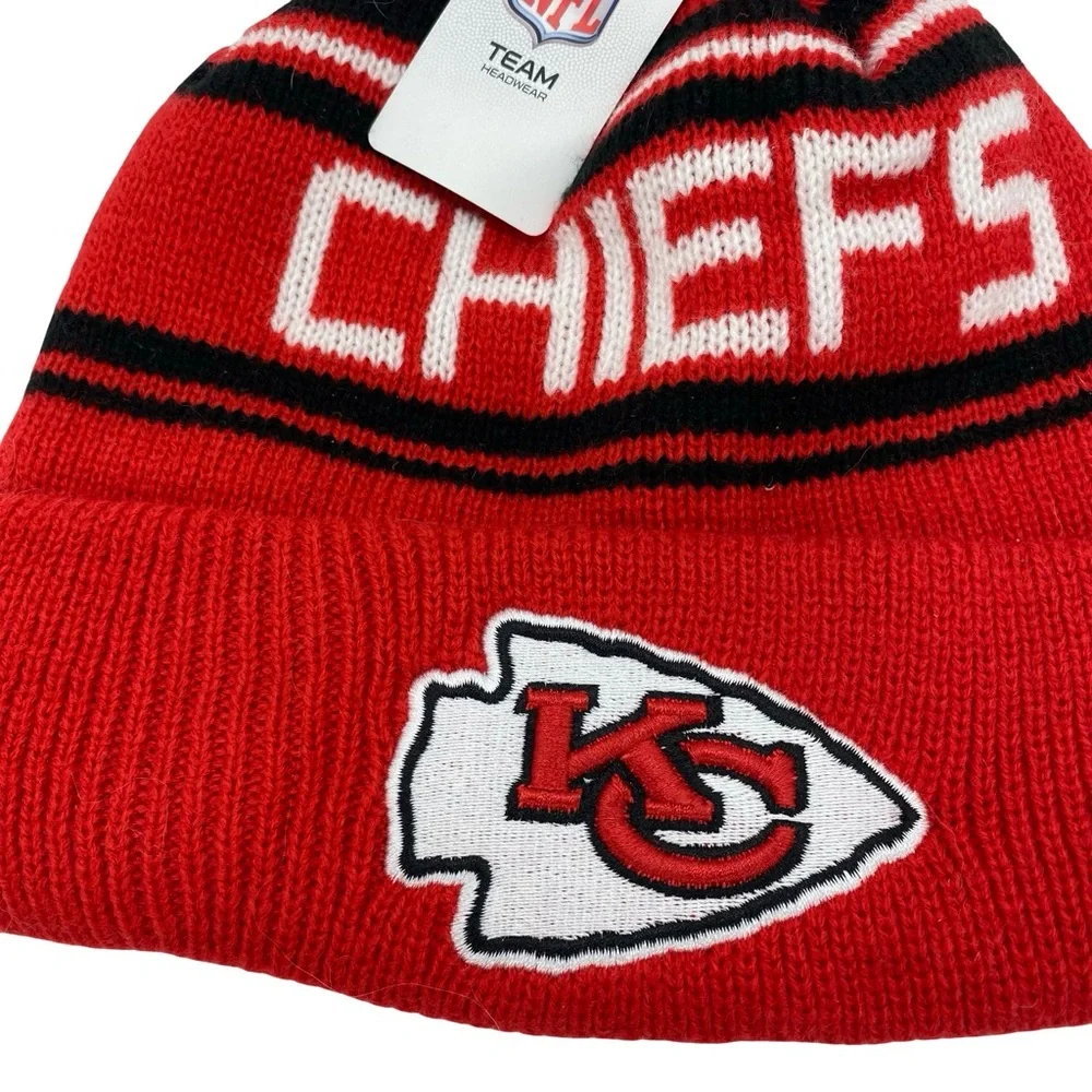 NFL Kansas City Chiefs Bering Cuffed Knit Beanie Hat with Pom New